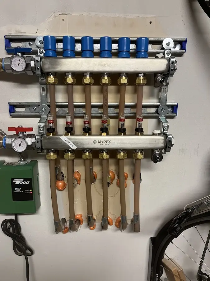 Plumber performing Leak Detection at a residential property in Flowing Wells